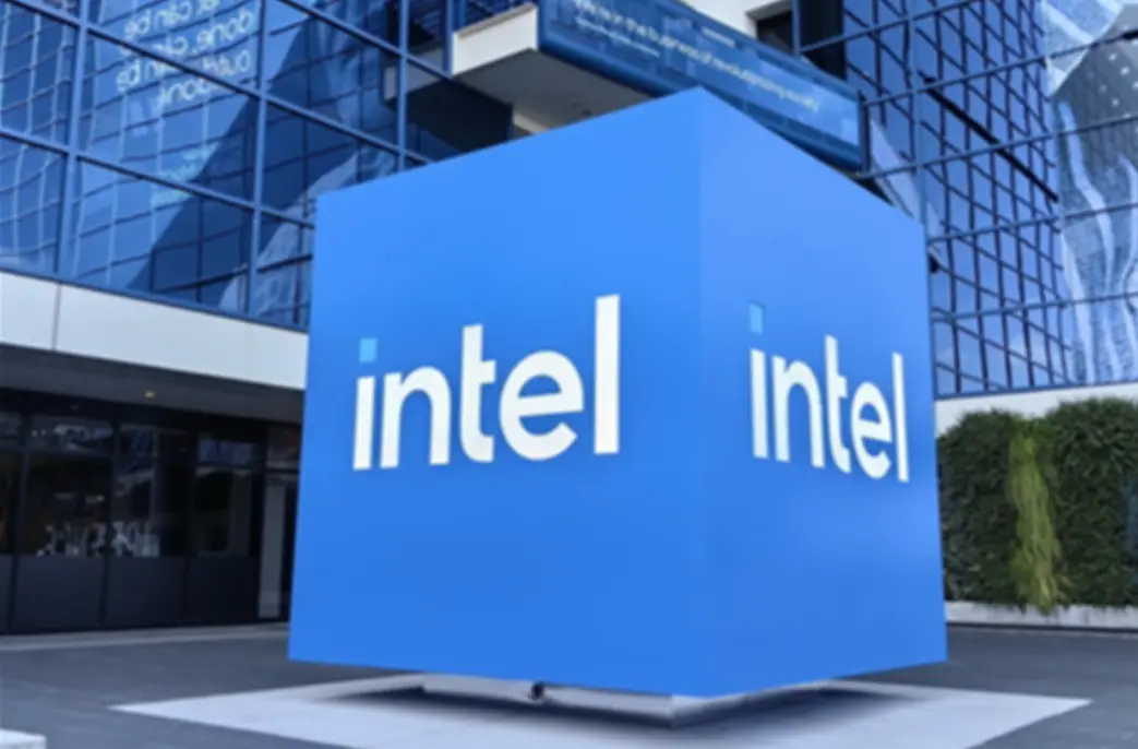 Intel advanced packaging technology chip