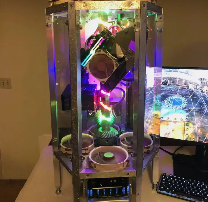Rotating PC Build Spins Motherboard and GPU for $3,089