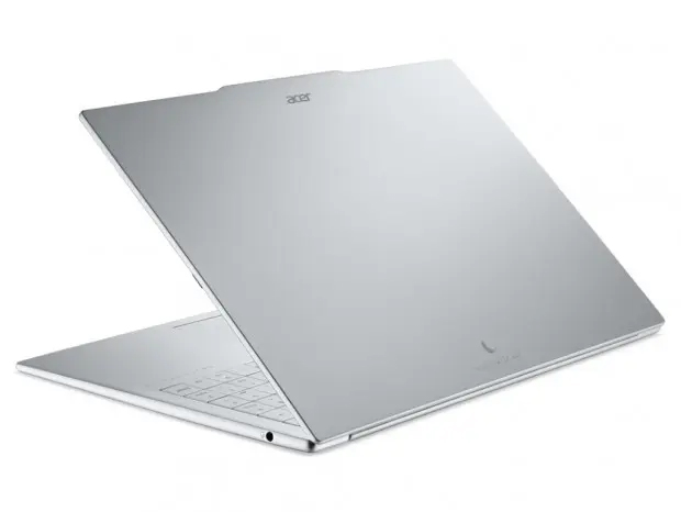 Acer Swift Air 16 laptop