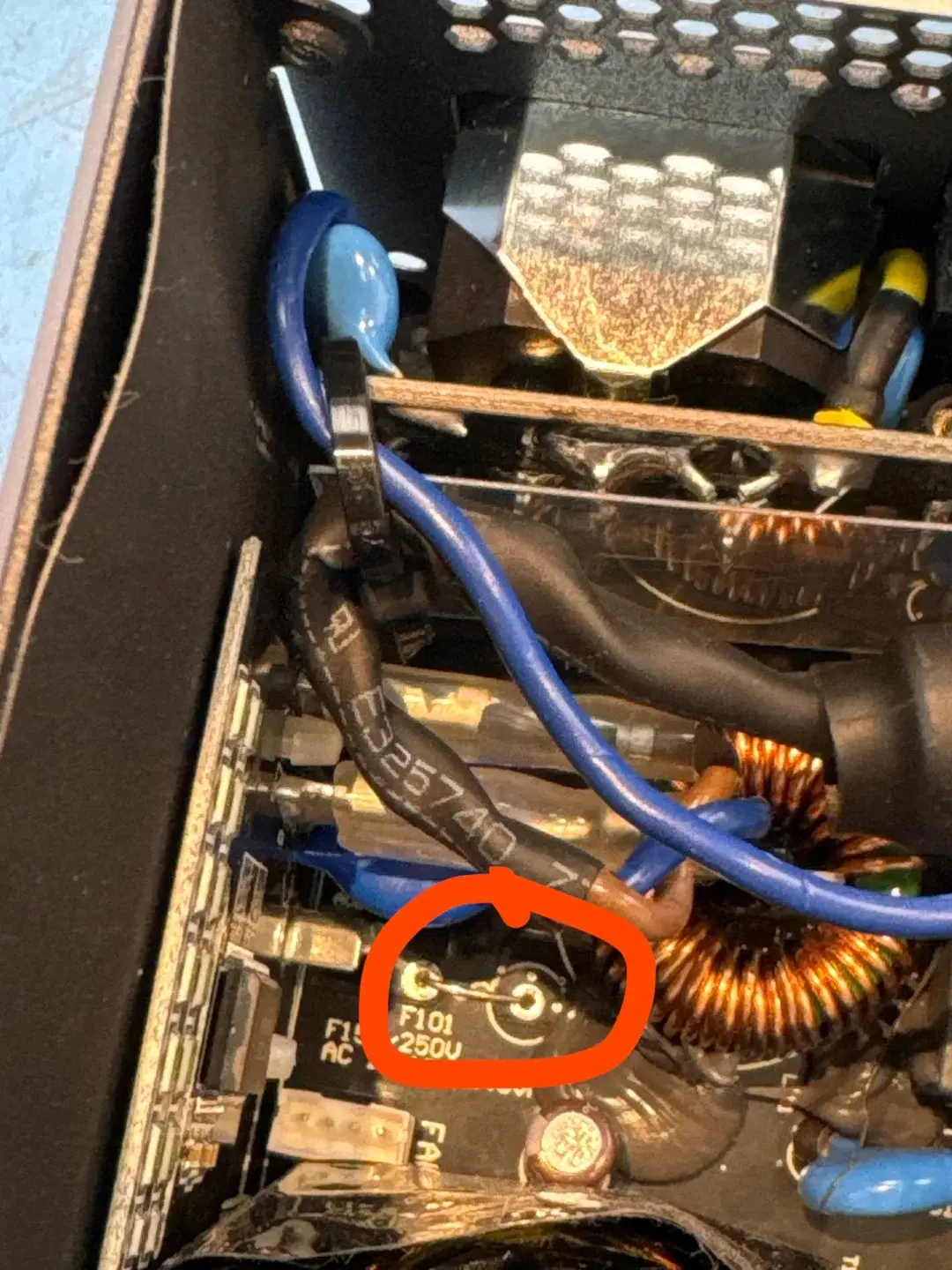 ASUS ROG Strix 850W power supply unit