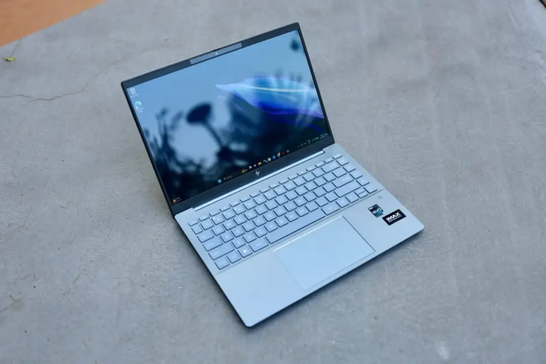 Laptop Buyer Faces 50% Price Hike After Merchant Delays Shipping for Two Months