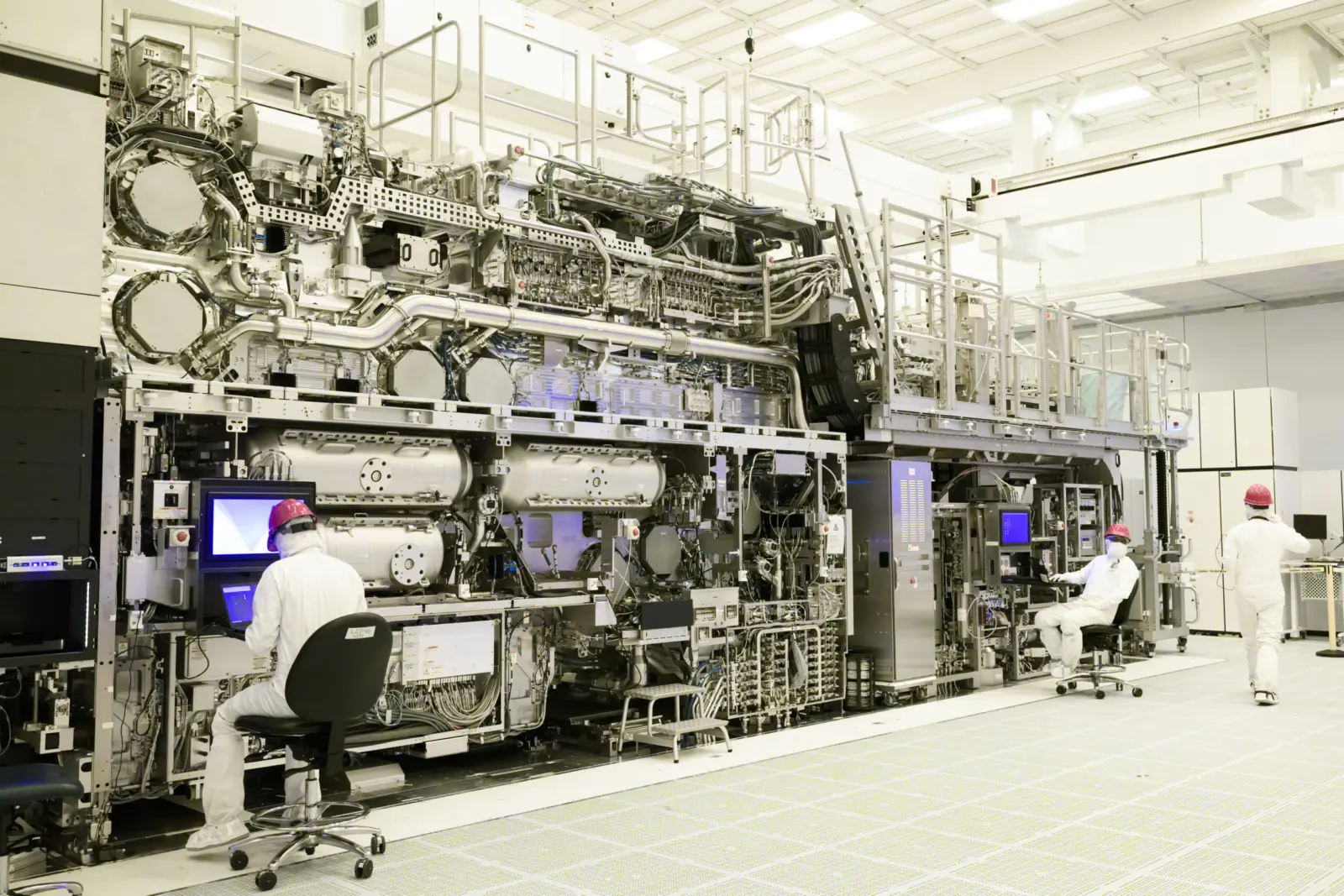 ASML High NA EUV lithography machine