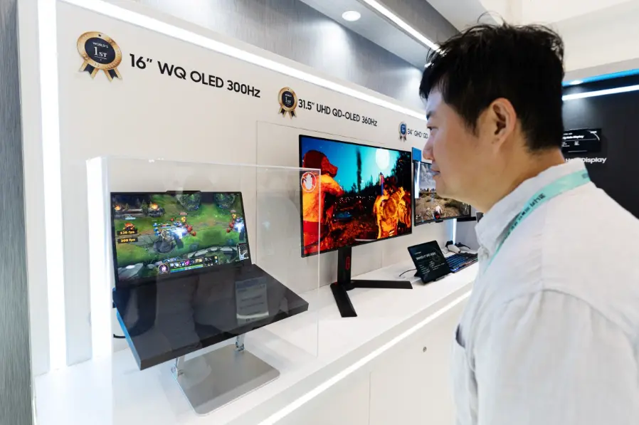 Samsung Unveils 300Hz OLED Laptop Panel for Gaming