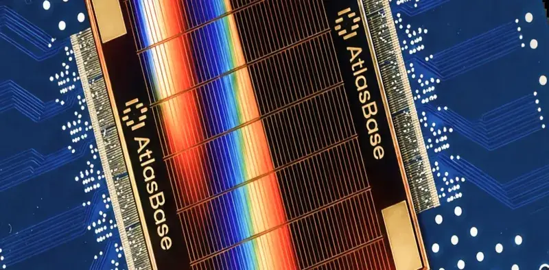 AtlasBase Thalia chip packs 1PB into 7x18mm capsule, boosting writing units 700x