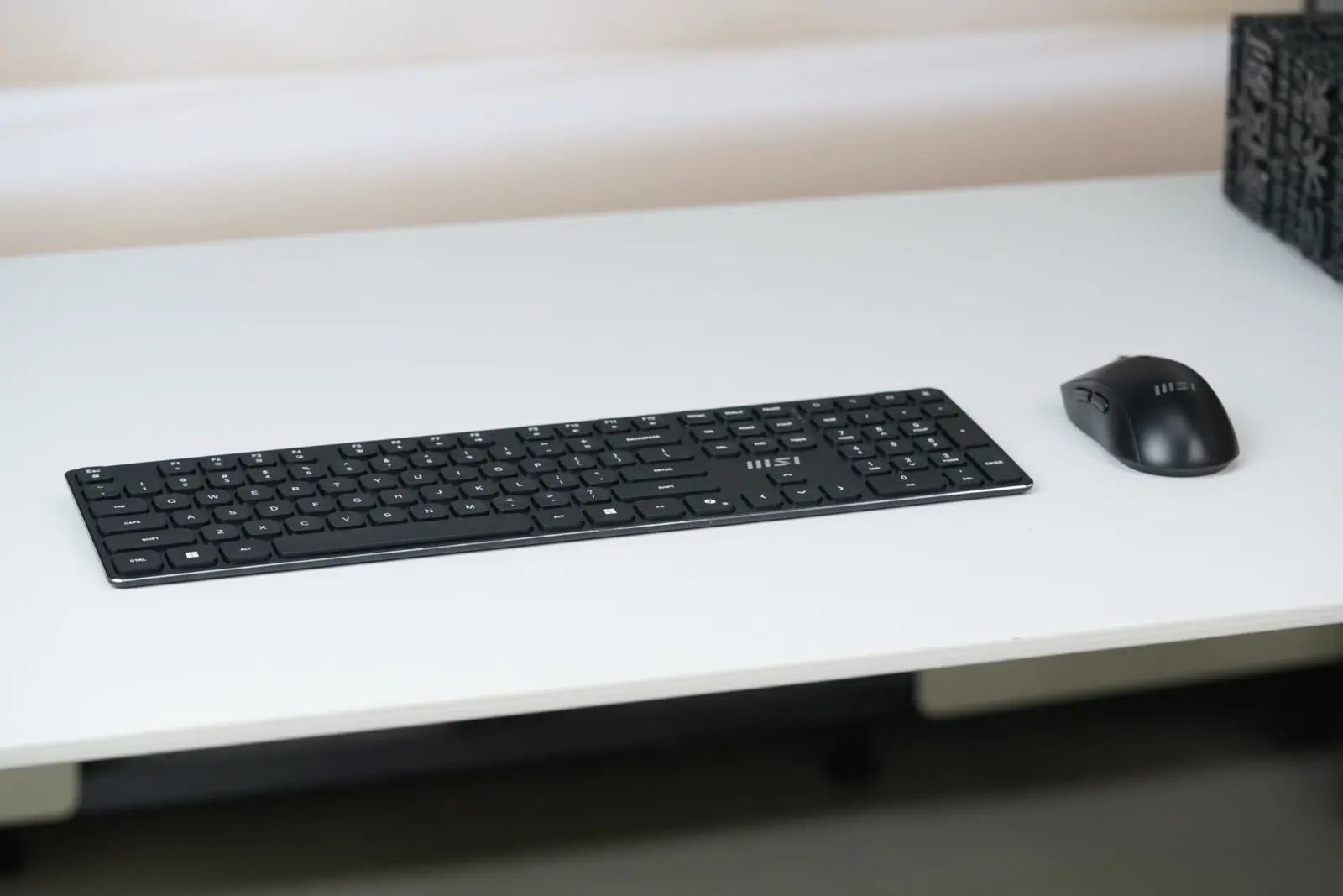MSI FORGE K210 Wireless Combo keyboard and mouse