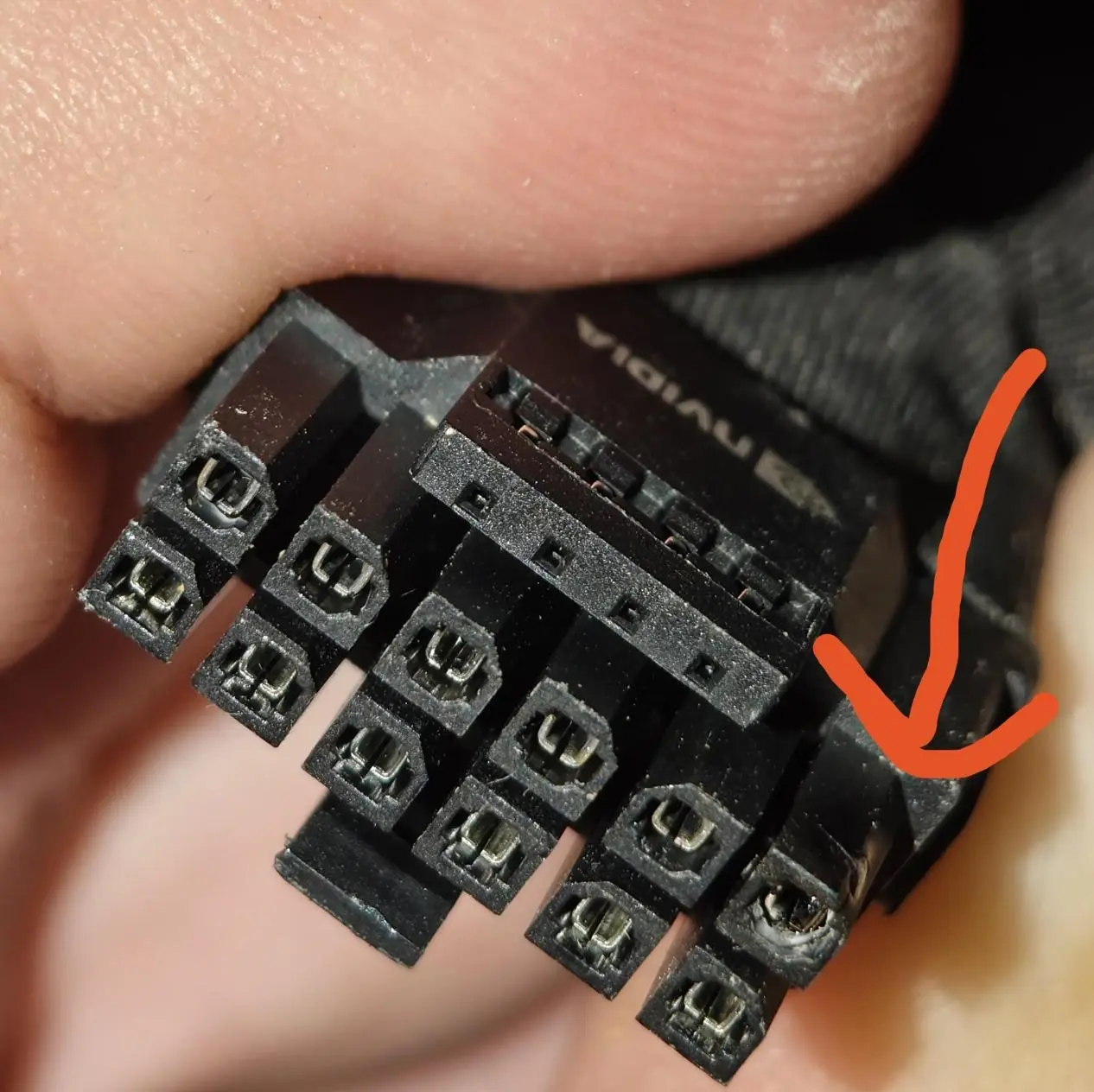 Melted plastic on RTX 4090 OEM power adapter contact point