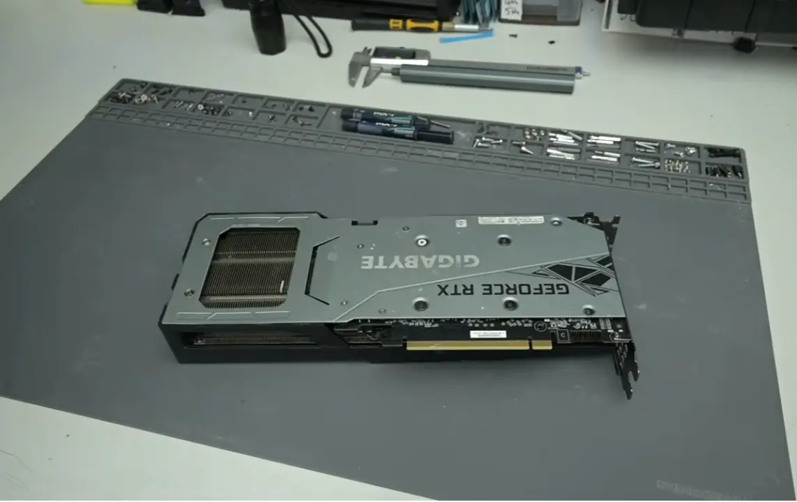 RTX 4090 Cooler on RTX 3060 Drops Temps 8°C, But Gains Just 2 FPS