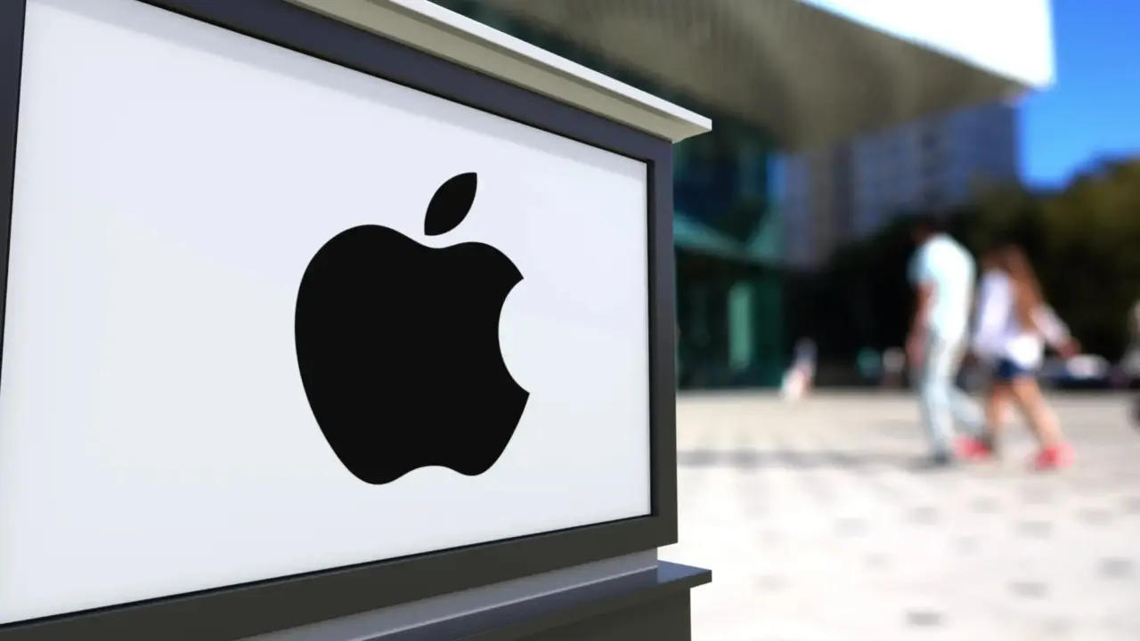 Apple Apple