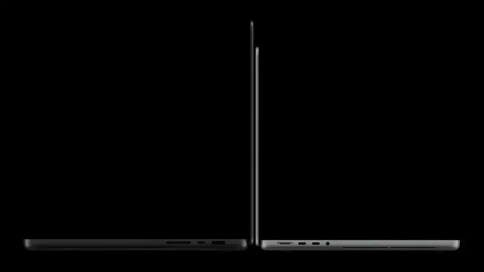 Apple MacBook Pro ports and speakers