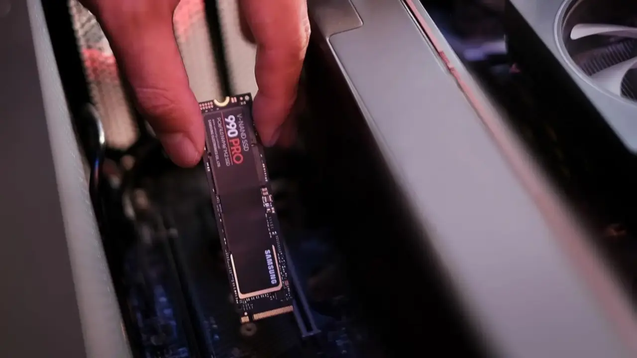 Samsung Samsung 990 PRO, EVO Plus SSDs