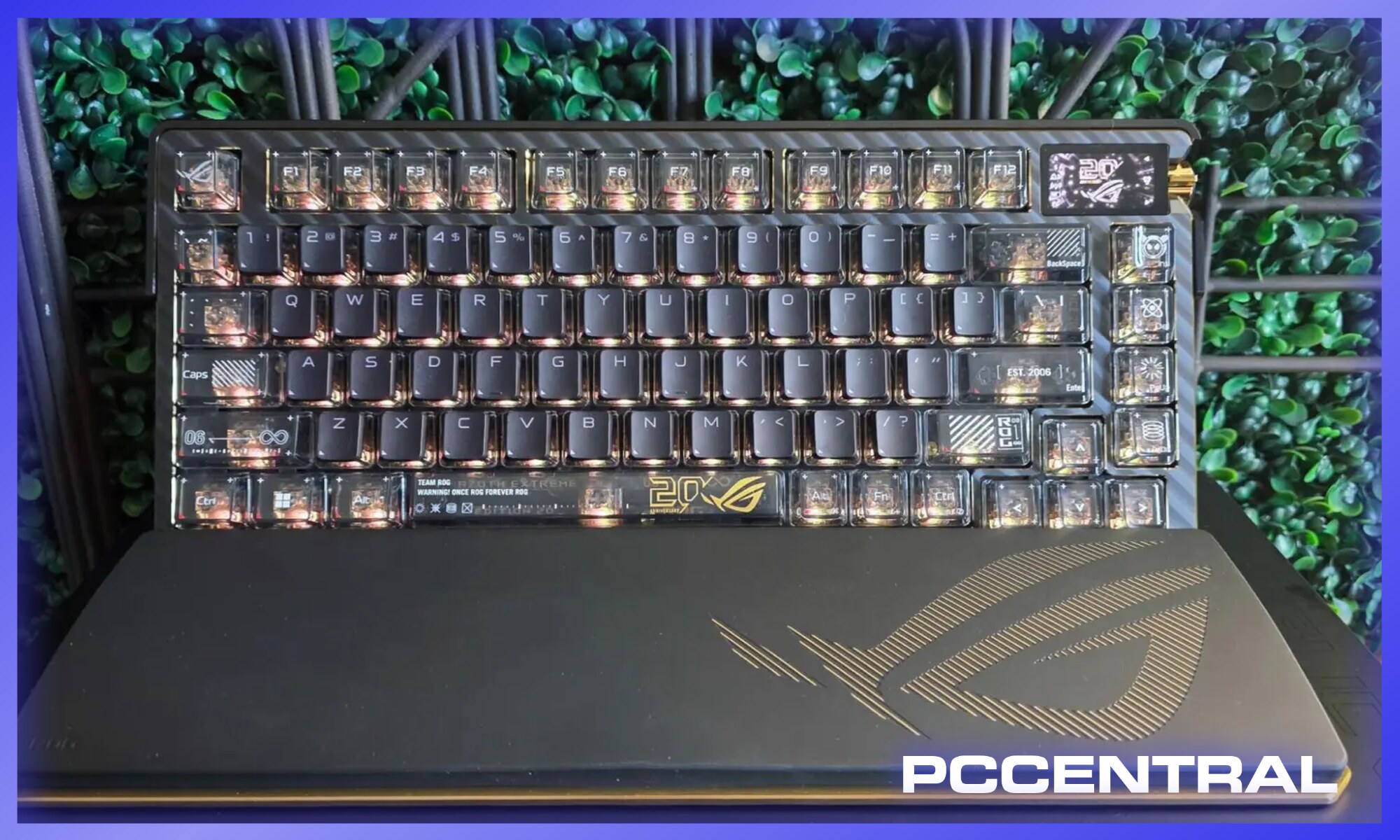 Asus ROG Azoth Extreme Edition 20 Keyboard: Carbon Fiber and Gold Accents